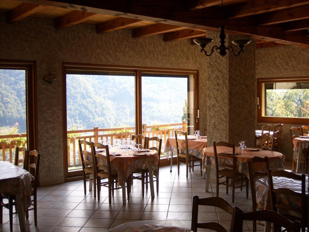 Ferme Auberge Du Bessard Allevard Buitenkant foto