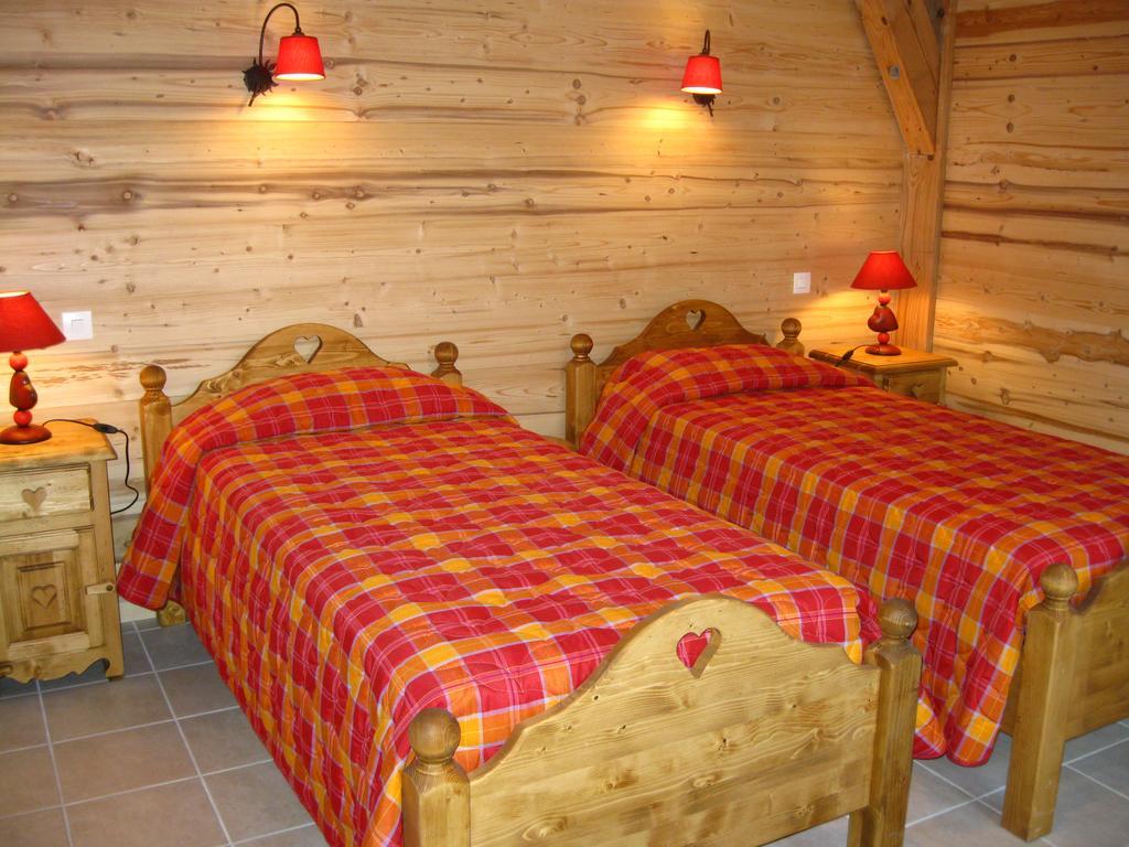 Ferme Auberge Du Bessard Allevard Buitenkant foto